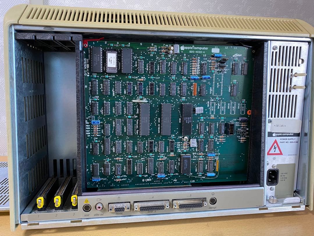 Apple Lisa 2.0 / Macintosh XL 起動可能 1983年