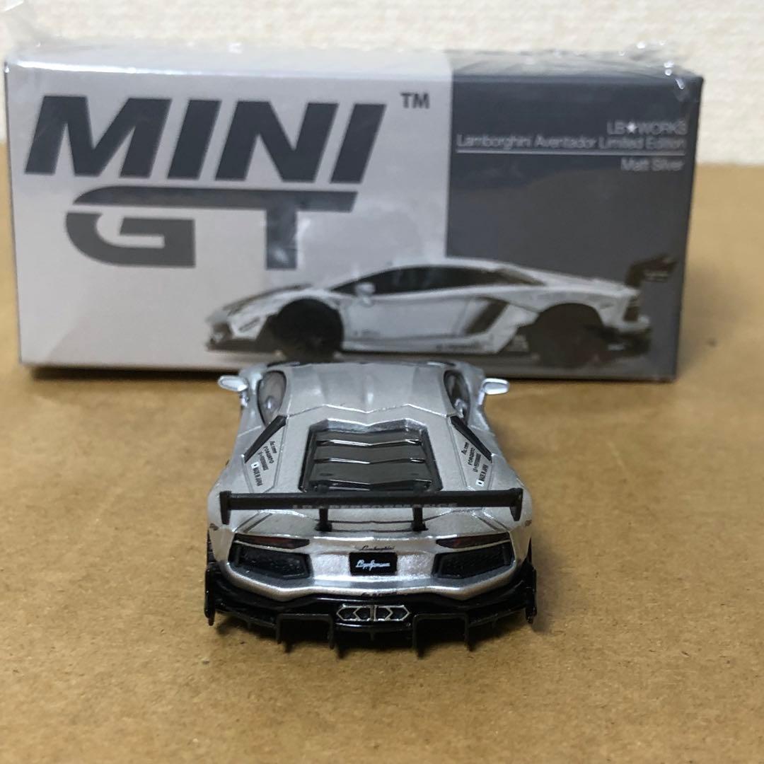 MINI GT　LBワークス　ランボルギーニ アヴェンタドール　マット シルバー
