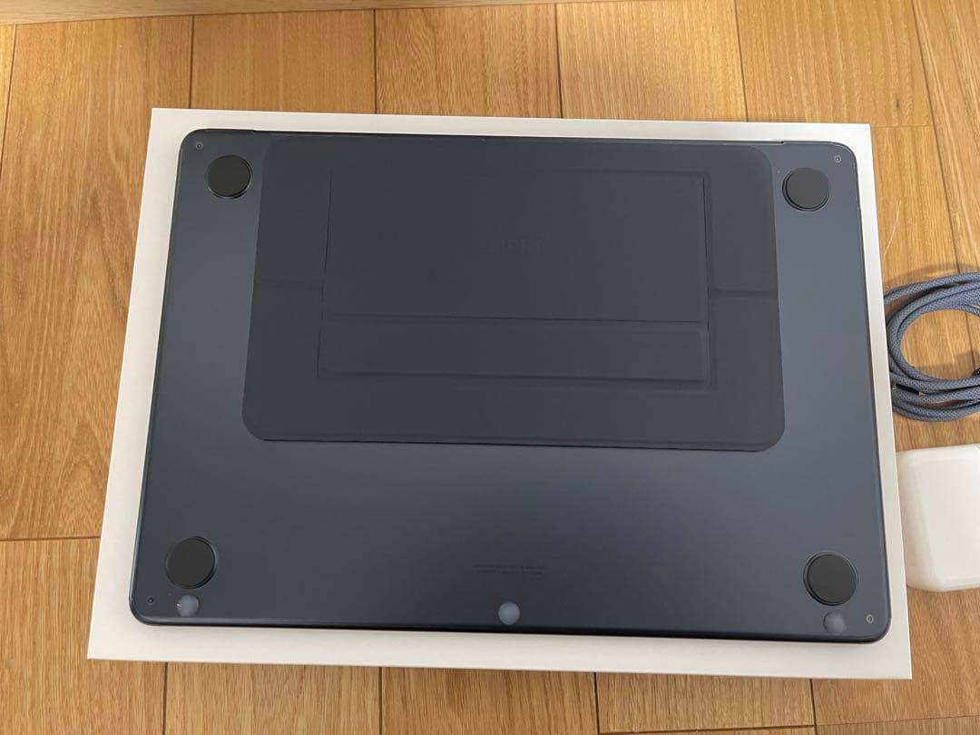 Macbook Air M4 32GB、1TB、USkey ミッドナイト