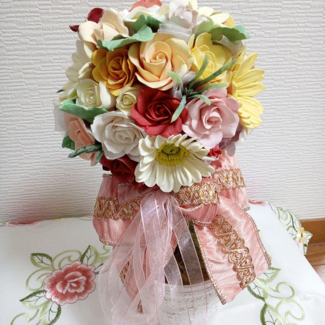 粘土の花　　トピアリー　バラ、ガーベラ