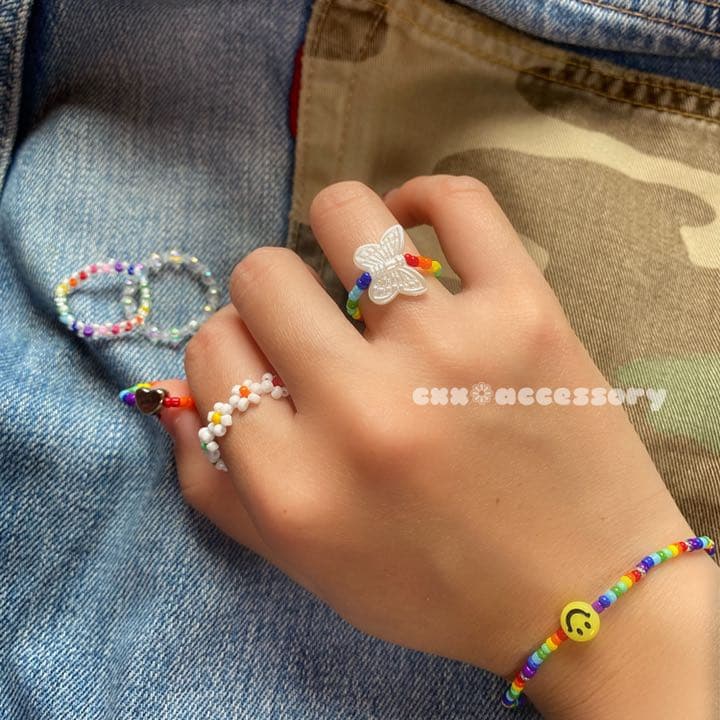 【x-2】ビーズリング ブレスレット ✿ 韓国 カラフル ニコちゃん 蝶々