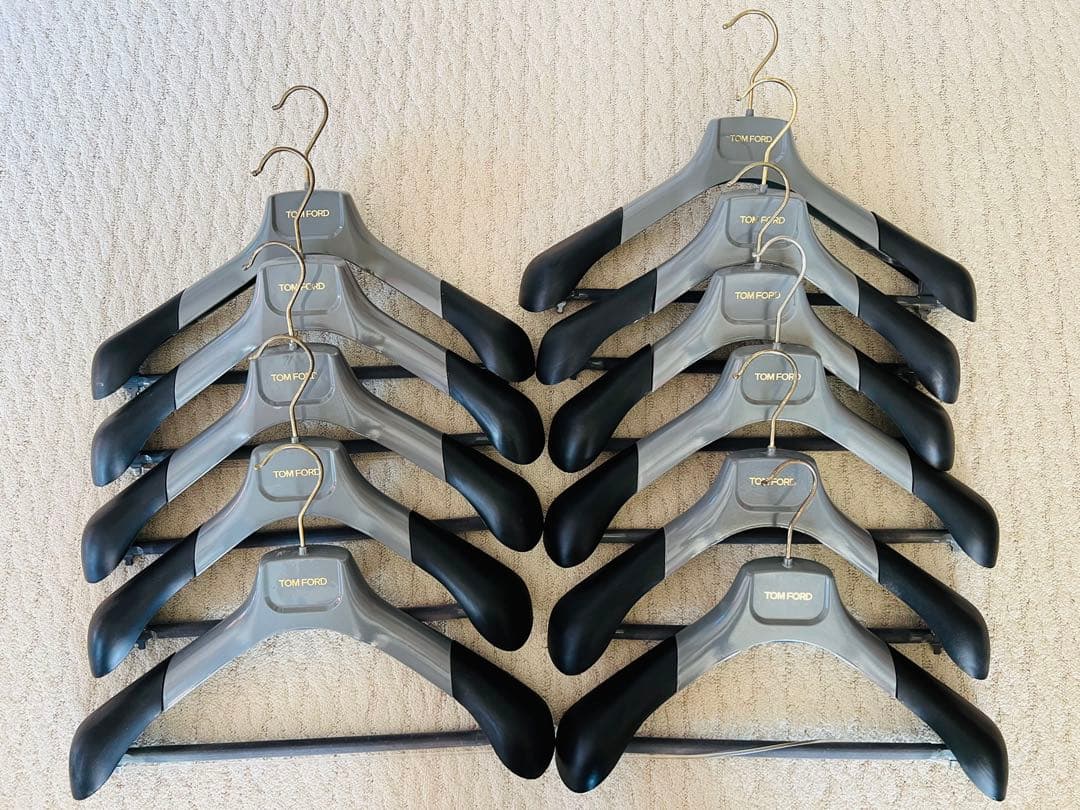 トムフォード　正規ハンガー　11本セット