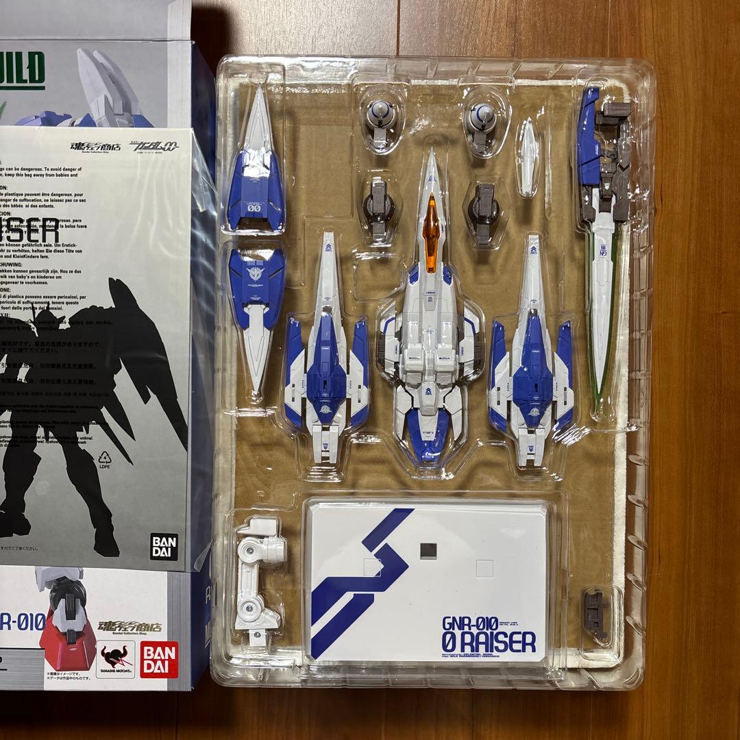 ガンダム　メタルビルド　ダブルオーライザー　GN-0000+GNR-010