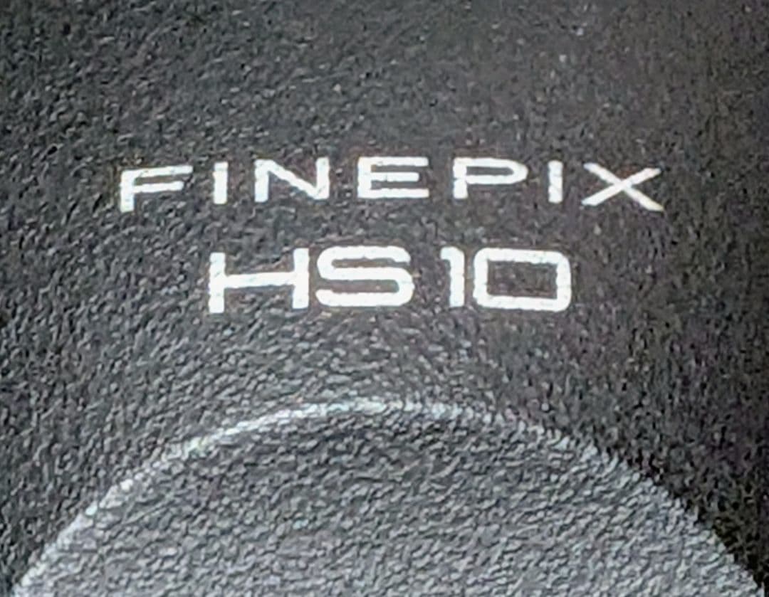 FINPIX HS 10　30倍　本体のみ