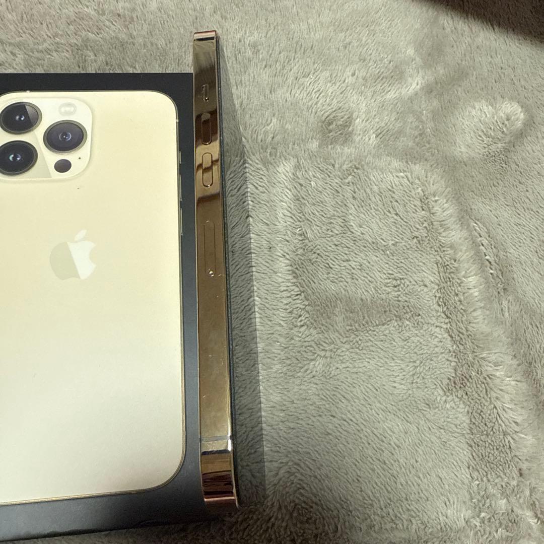 Apple iPhone 13 Pro 256G ゴールド　 バッテリー100%