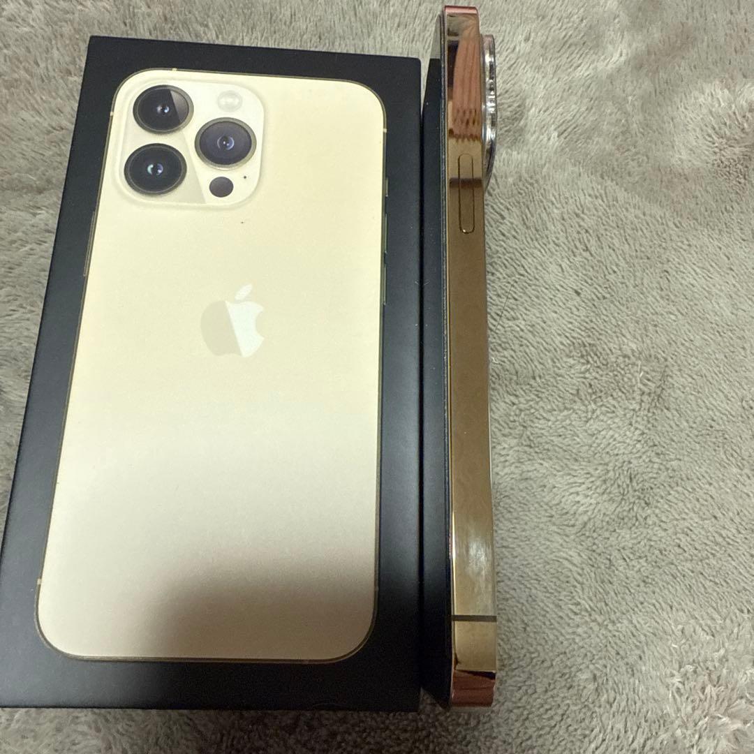 Apple iPhone 13 Pro 256G ゴールド　 バッテリー100%