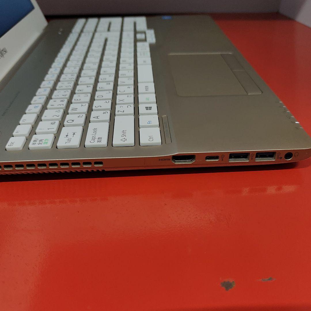 富士通 ノートパソコン Windows11　オフィス付き　爆速SSD搭載