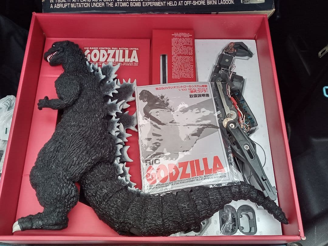 超レアR/C GODZILLA フィギュア　新品　動作未確認