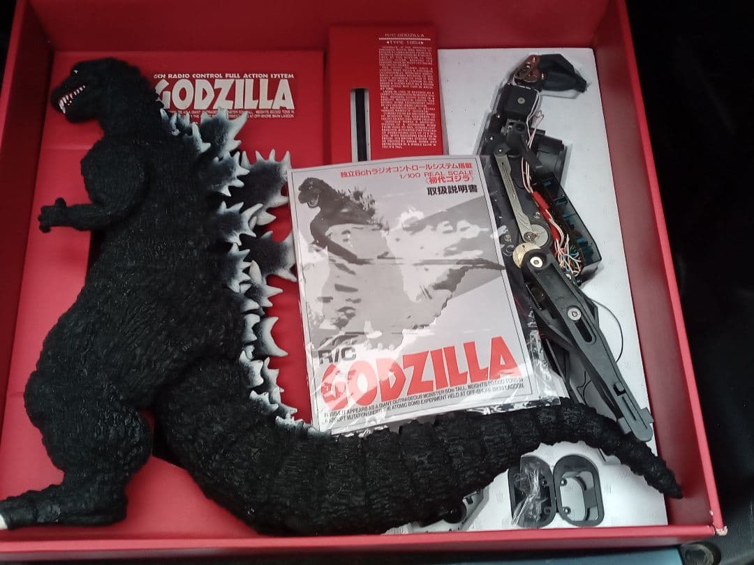 超レアR/C GODZILLA フィギュア　新品　動作未確認