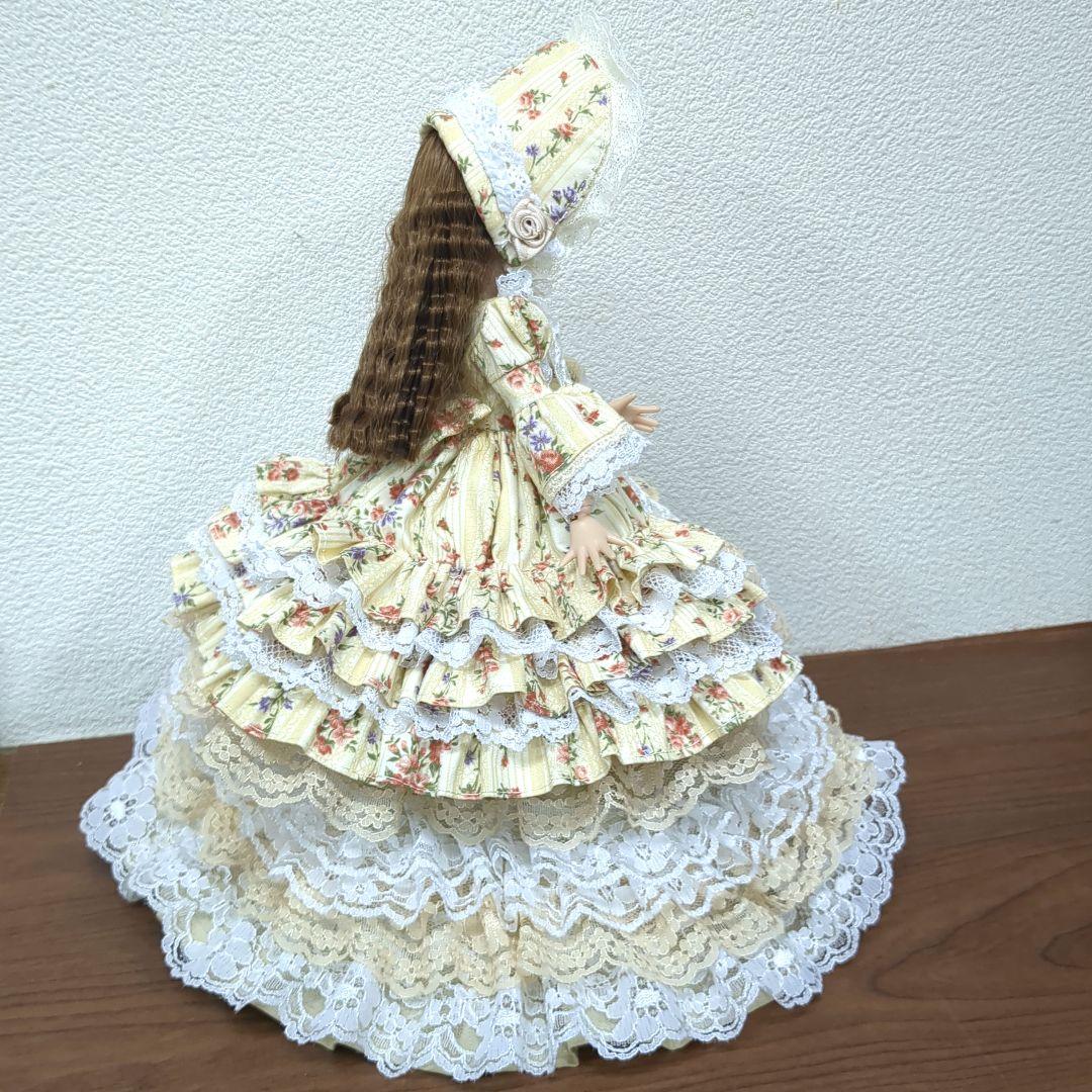 み*こ様 リカちゃんハンドメイド服　レースたっぷり♡アイボリーのドレス