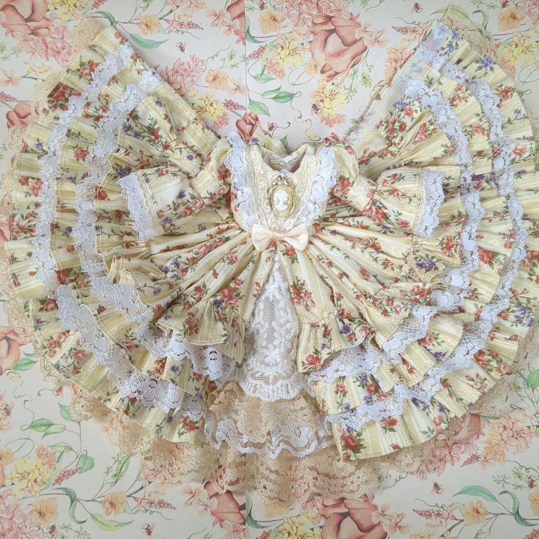 み*こ様 リカちゃんハンドメイド服　レースたっぷり♡アイボリーのドレス