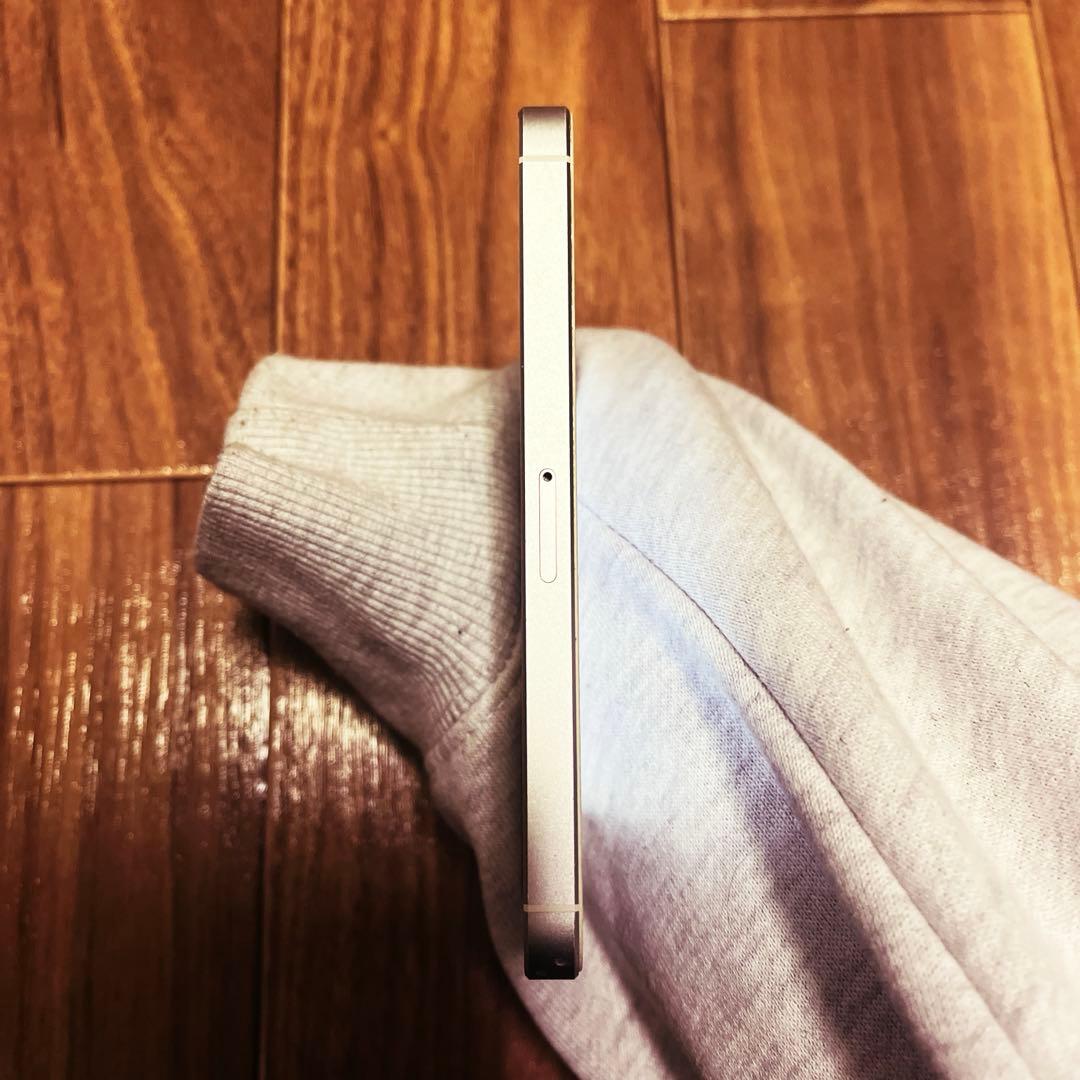 iPhoneSE 第一世代 64GB シルバー simフリー