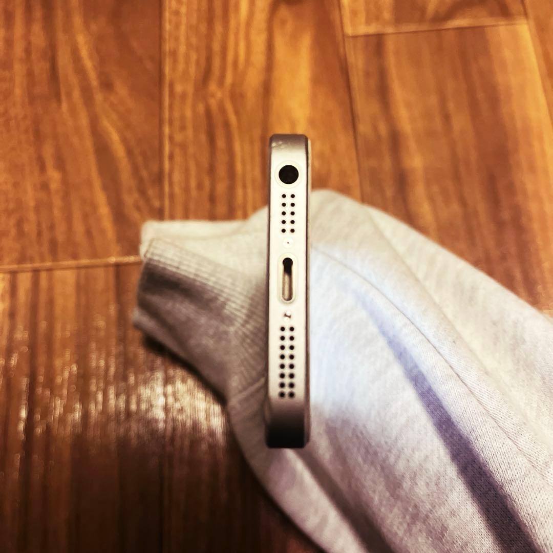 iPhoneSE 第一世代 64GB シルバー simフリー