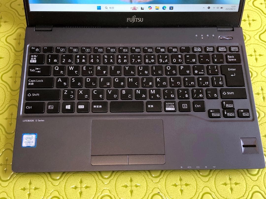 ✨お買得品、薄型軽量・ M.2 SSD-256GB・オフイス2021✨