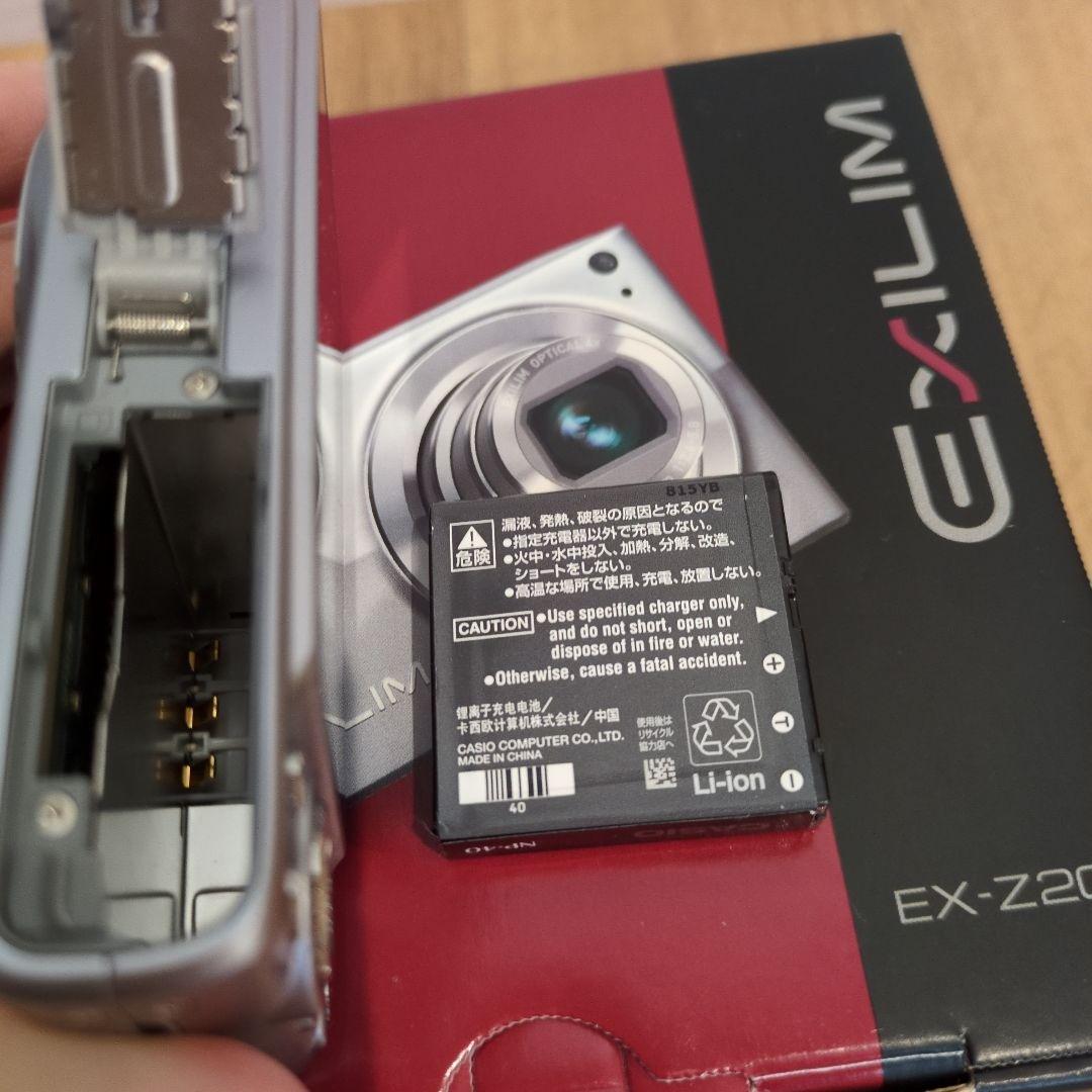 CASIO EX-Z200 デジタルカメラ