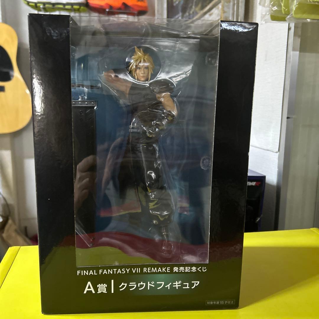 FF7　REMAKE 発売記念くじ　A賞　クラウドフィギュア