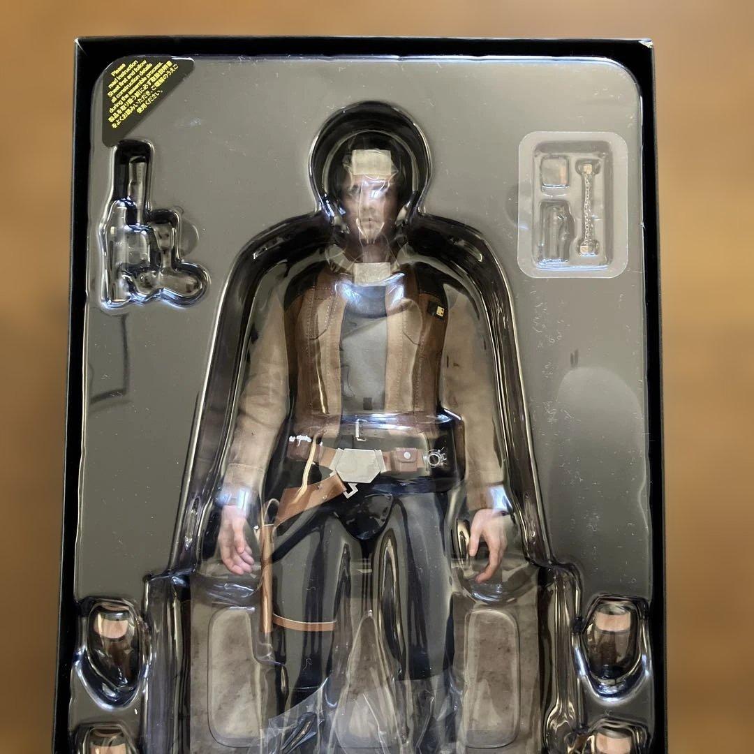 Hottoys STAR WARS ハン・ソロ HAN SOLO