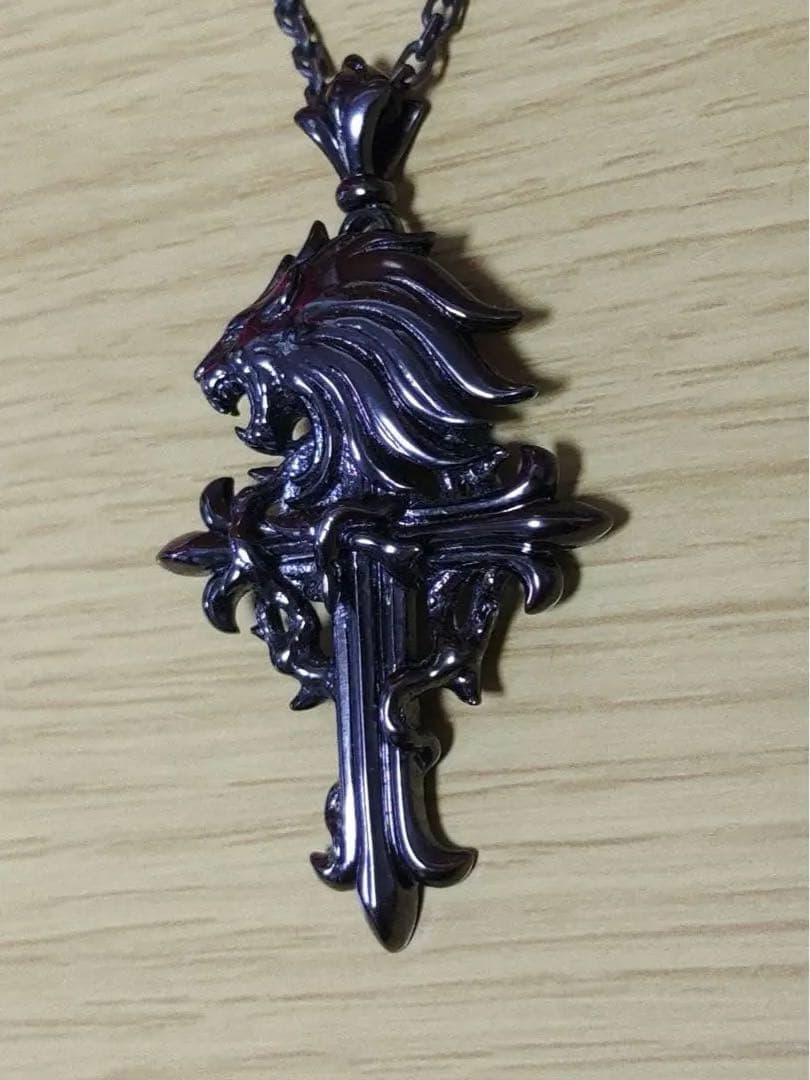 FF8 ブラックシルバーペンダント スコール