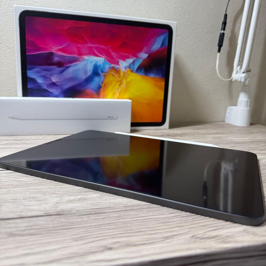 【美品】iPad Pro(第2世代) 11インチApple Pencil付き