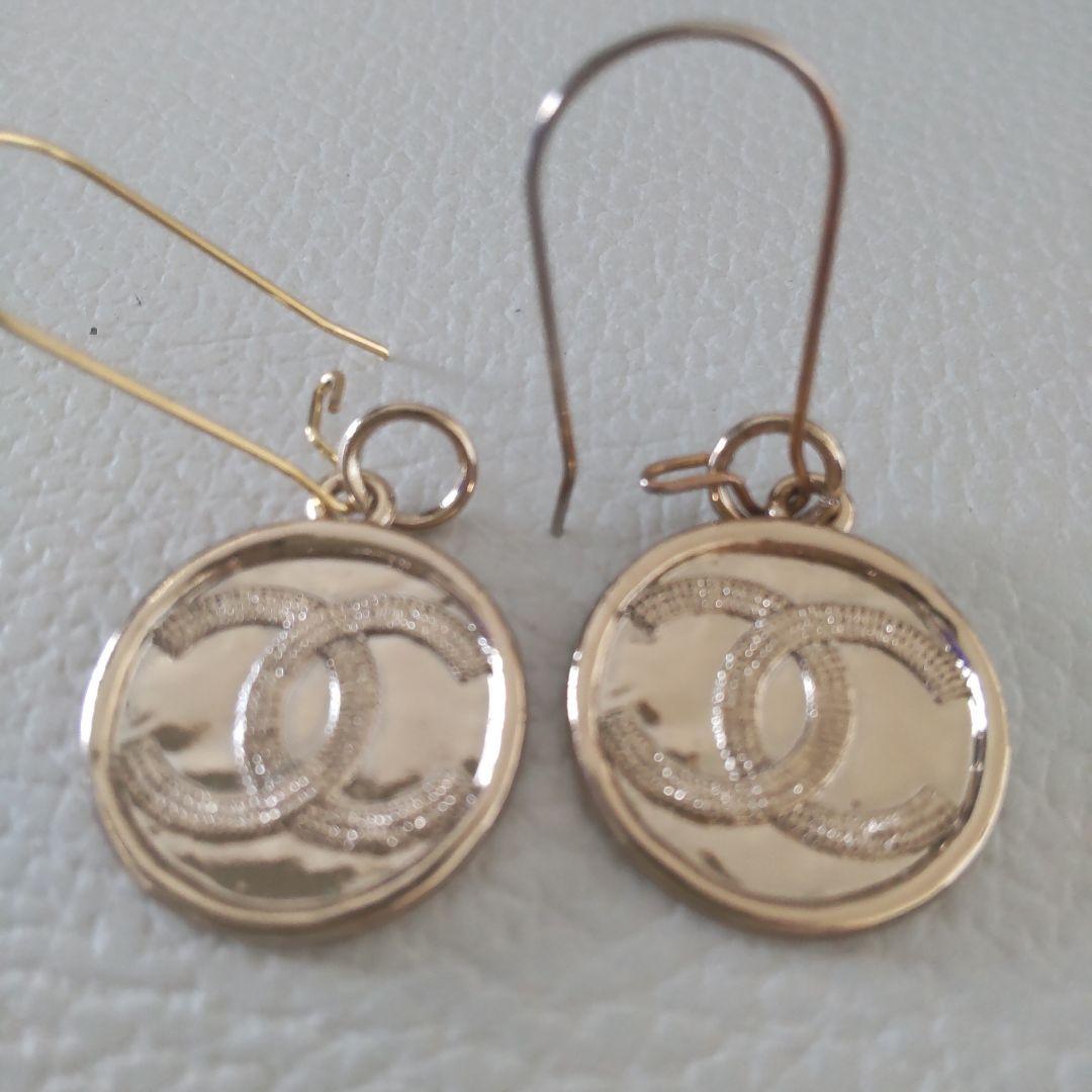 CHANEL チャーム２点