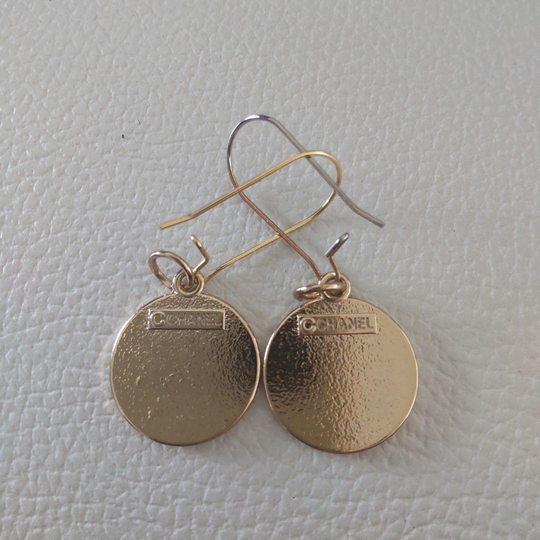 CHANEL チャーム２点