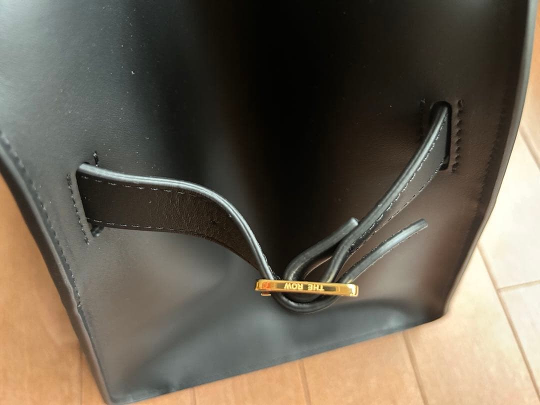 【THE ROW 】ザロウ　マルゴー15 レザー　 並行輸入品