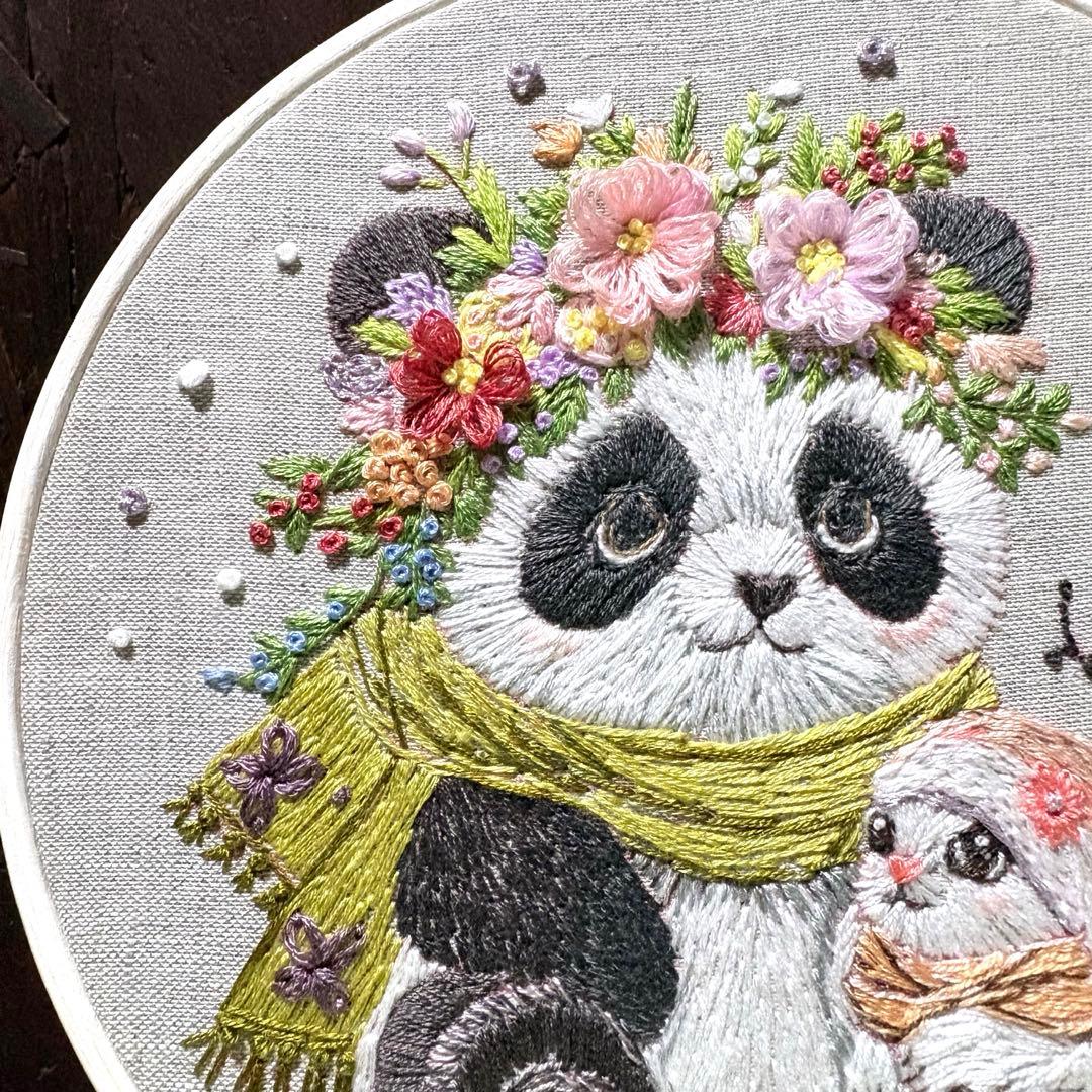 琥*ん様 刺繍フレーム❁⃘16cm　パンダ　うさぎ置き型　壁掛け　レトロ　プレゼ
