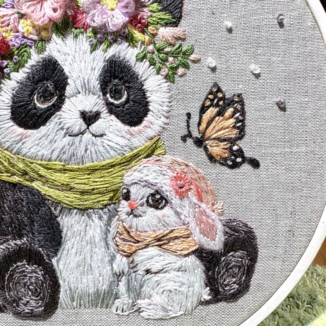 琥*ん様 刺繍フレーム❁⃘16cm　パンダ　うさぎ置き型　壁掛け　レトロ　プレゼ