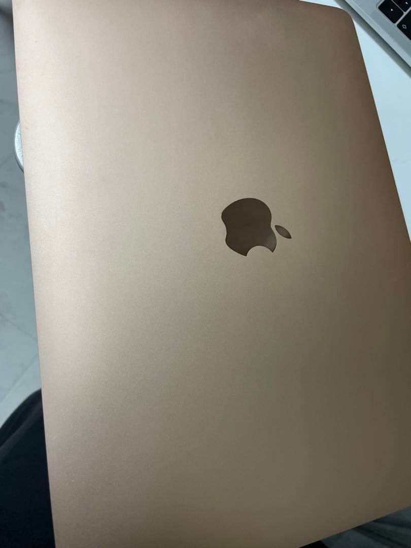 箱付き　MacBook Air ゴールド