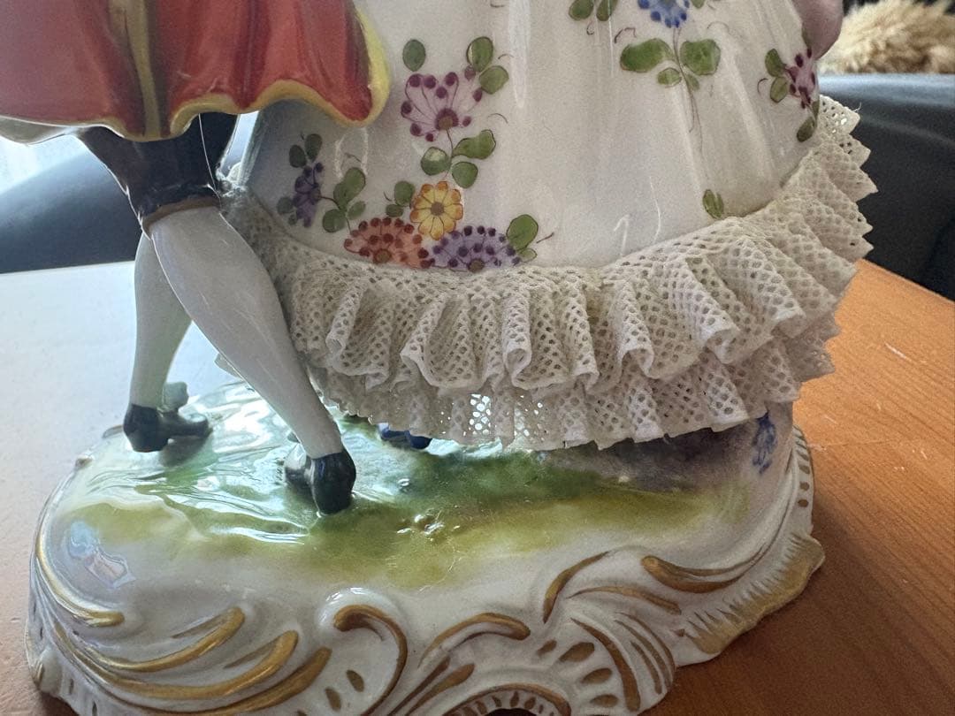 Volkstedtフォルクシュテッド　ドレスデンレースドール　ドイツ製陶器人形