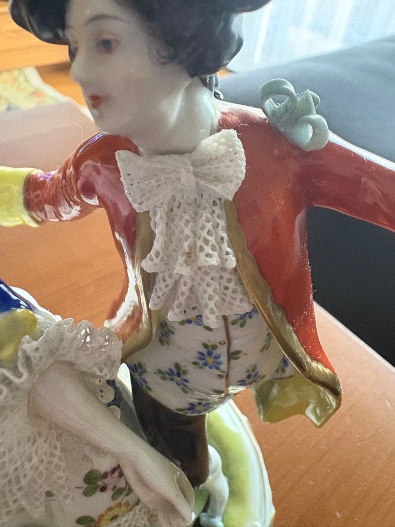 Volkstedtフォルクシュテッド　ドレスデンレースドール　ドイツ製陶器人形