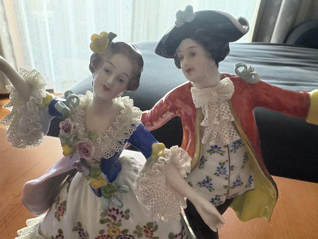 Volkstedtフォルクシュテッド　ドレスデンレースドール　ドイツ製陶器人形