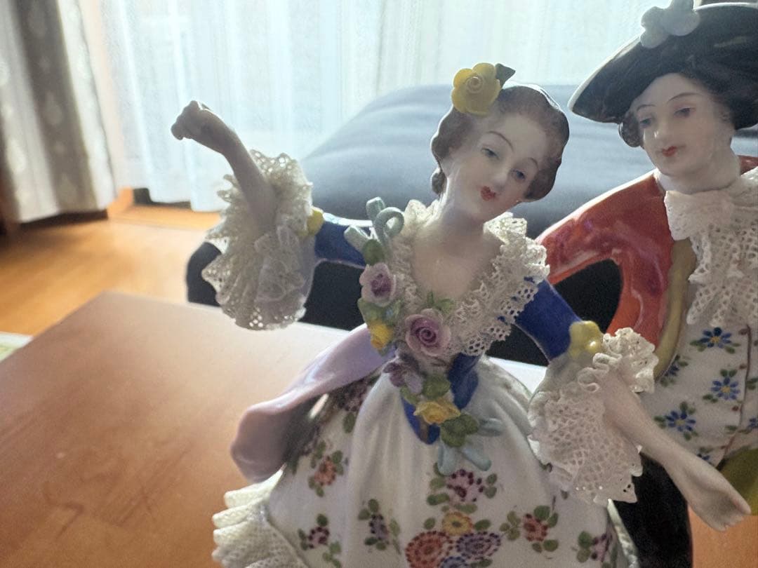 Volkstedtフォルクシュテッド　ドレスデンレースドール　ドイツ製陶器人形