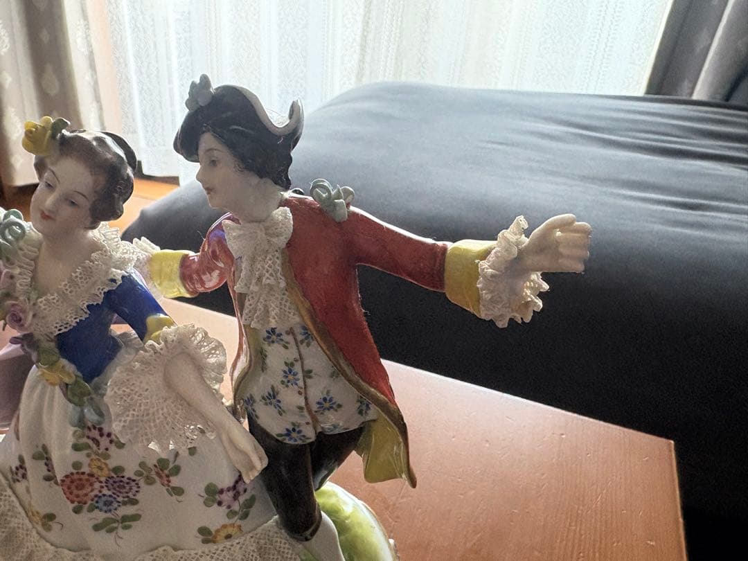 Volkstedtフォルクシュテッド　ドレスデンレースドール　ドイツ製陶器人形