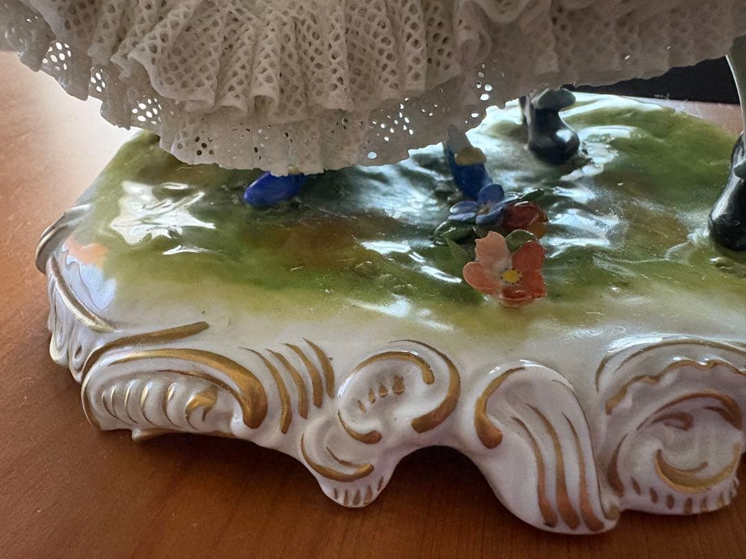 Volkstedtフォルクシュテッド　ドレスデンレースドール　ドイツ製陶器人形