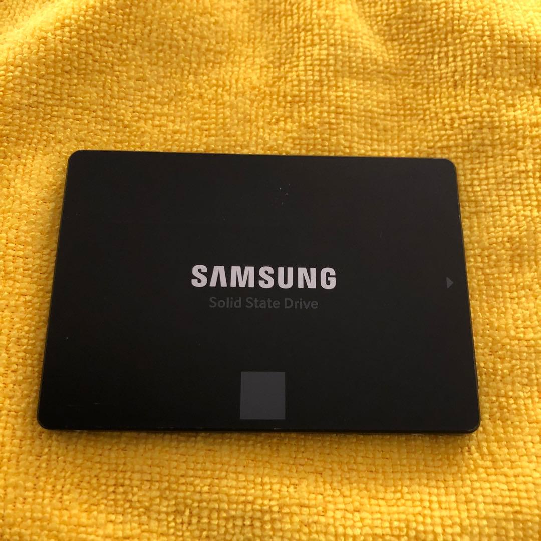 SAMSUNG製 860EVO SSD 2000GB