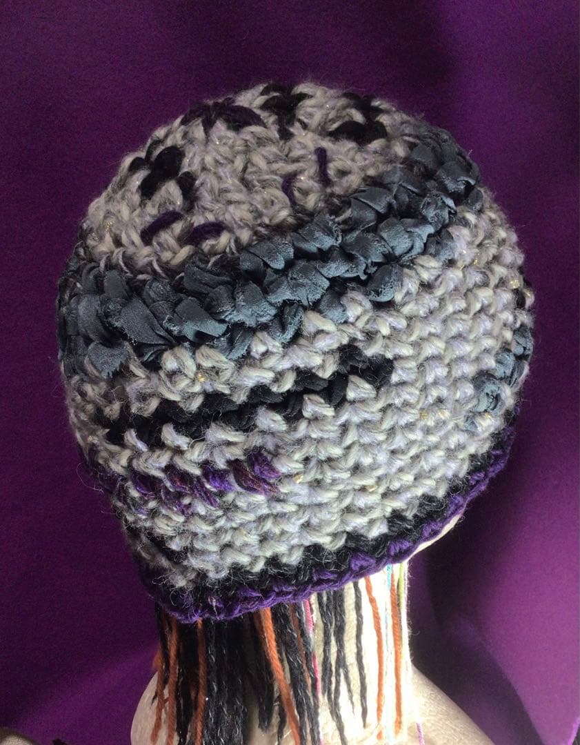 ハンドメイド ニット帽 ビーニー　グレー 黒 紫　野呂英作糸使用　シルクリボン