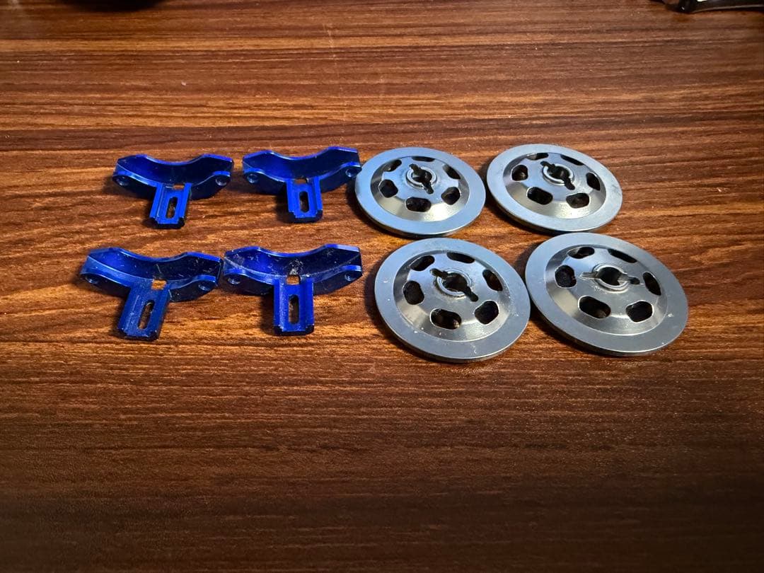 D-Like アルミ製 キャリバー&ローターハブ DL337-2-B ブルー