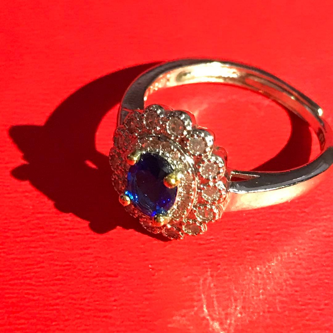 イギリス老婦人から受け継いだお金に困らない金運引き寄せ　天然サファイア特級呪物