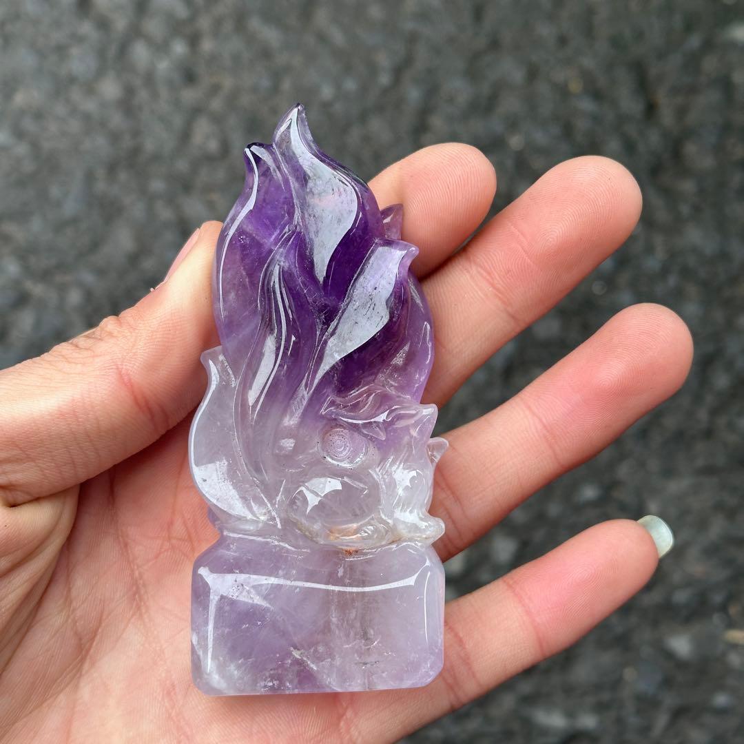 天然石アメジストの九尾狐　ご購入前に在庫確認必要G.853