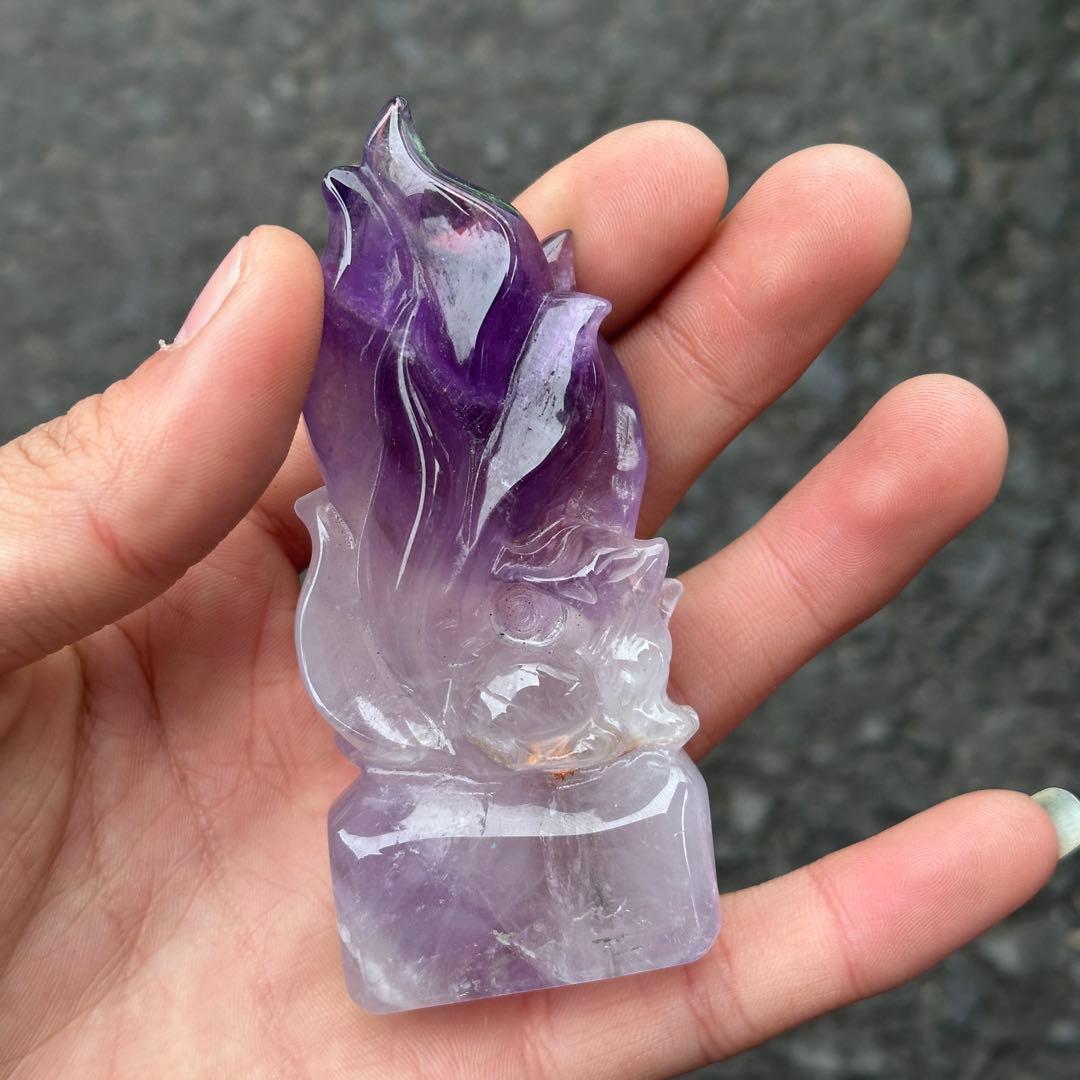 天然石アメジストの九尾狐　ご購入前に在庫確認必要G.853