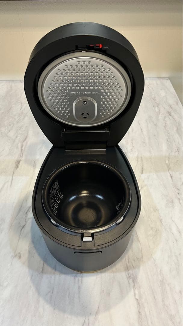 【超美品】アイリスオーヤマ 炊飯器 RC-IL30-B