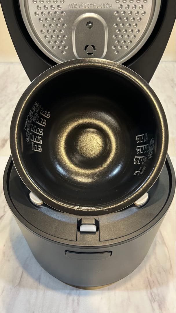 【超美品】アイリスオーヤマ 炊飯器 RC-IL30-B