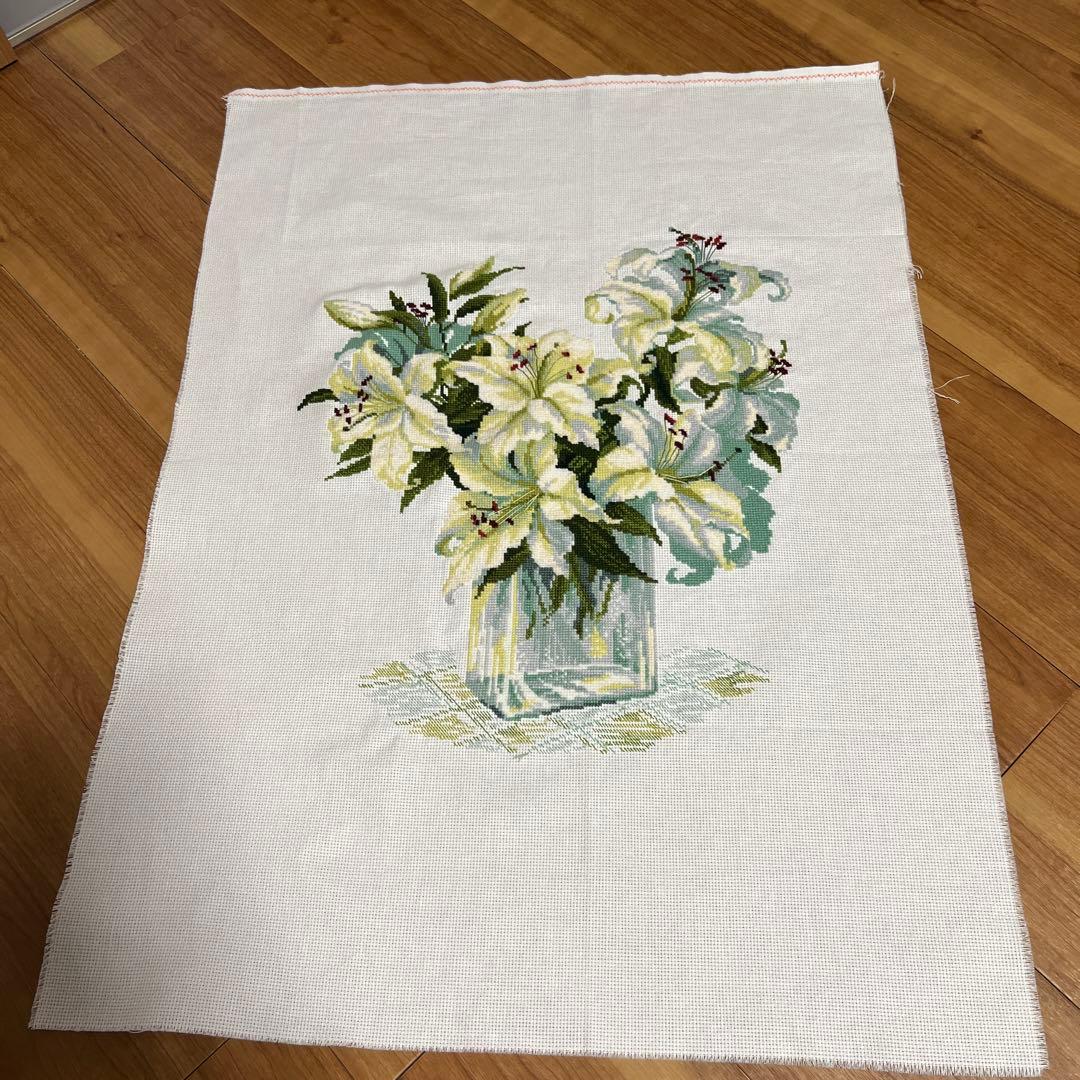クロスステッチ完成品　リオリス　百合
