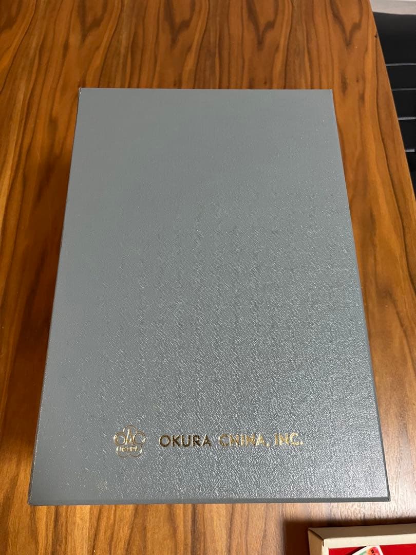 Okura China 青いぶどうの花瓶