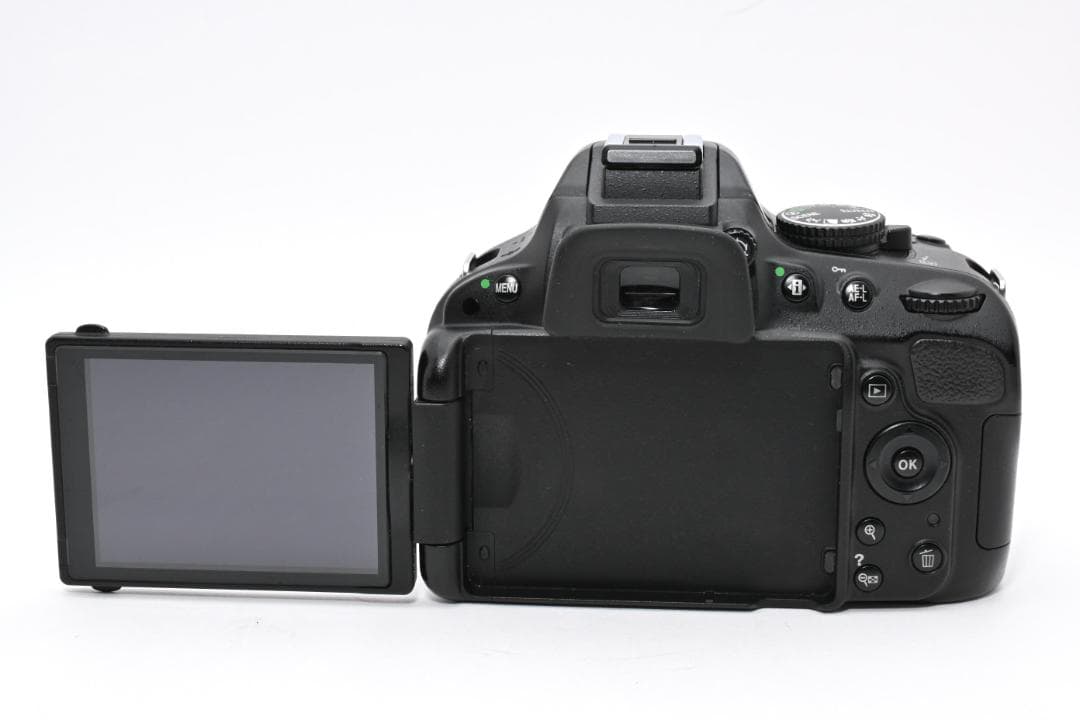 【シャッター数7129】Nikon D5100 レンズセット #E6