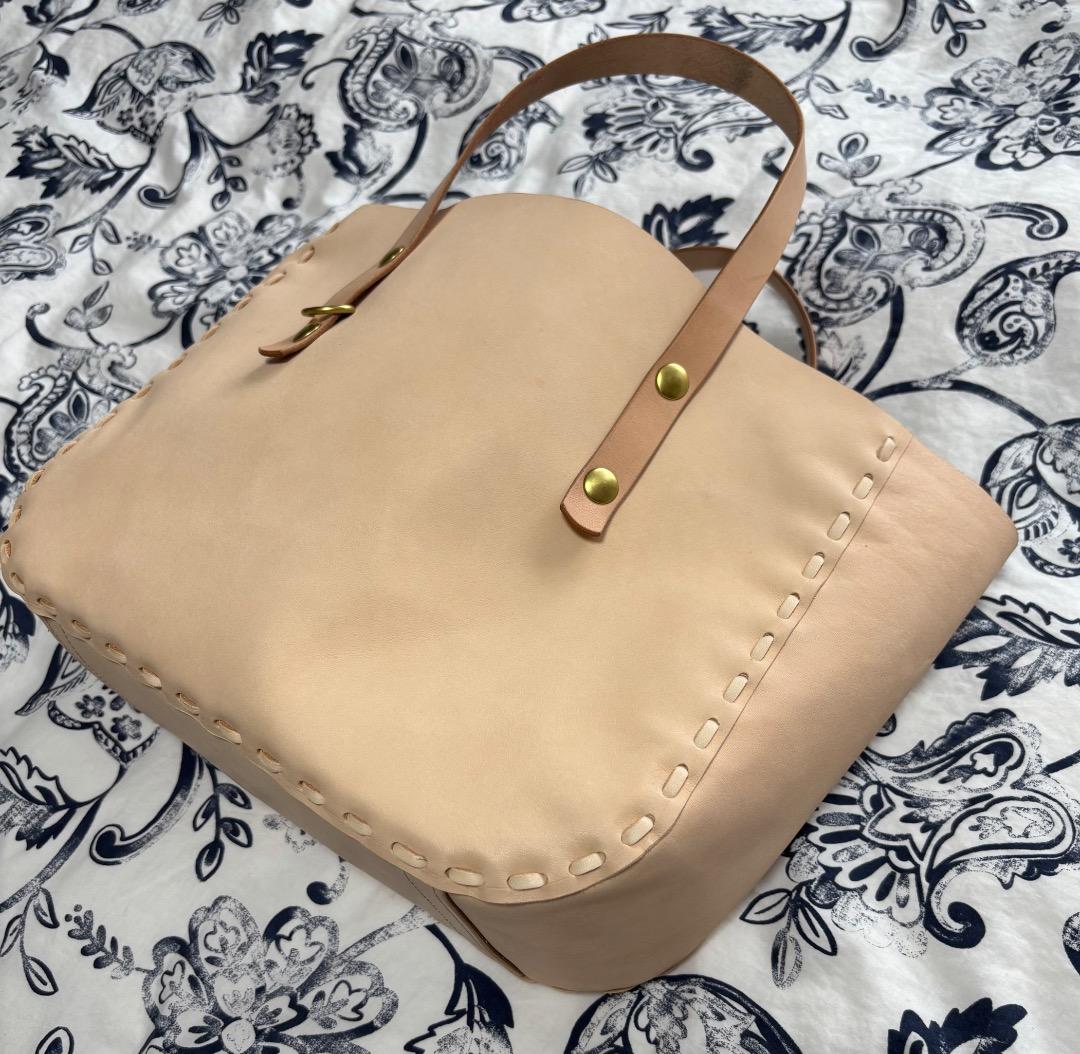 オーダーメイド／ヌメ革 レース縫い手提げトートバック（小）