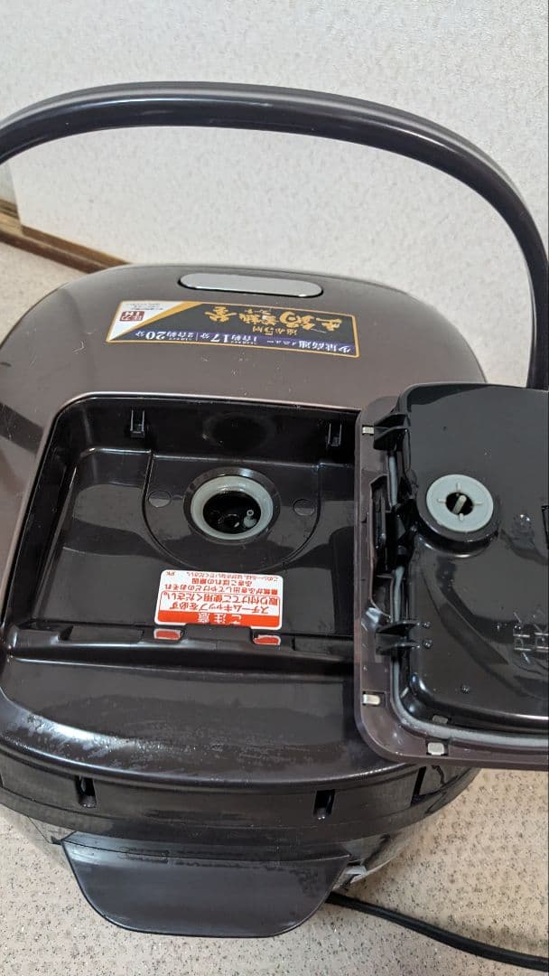 タイガー 圧力IH炊飯器 JPK-G100 5.5合炊き 2020年製