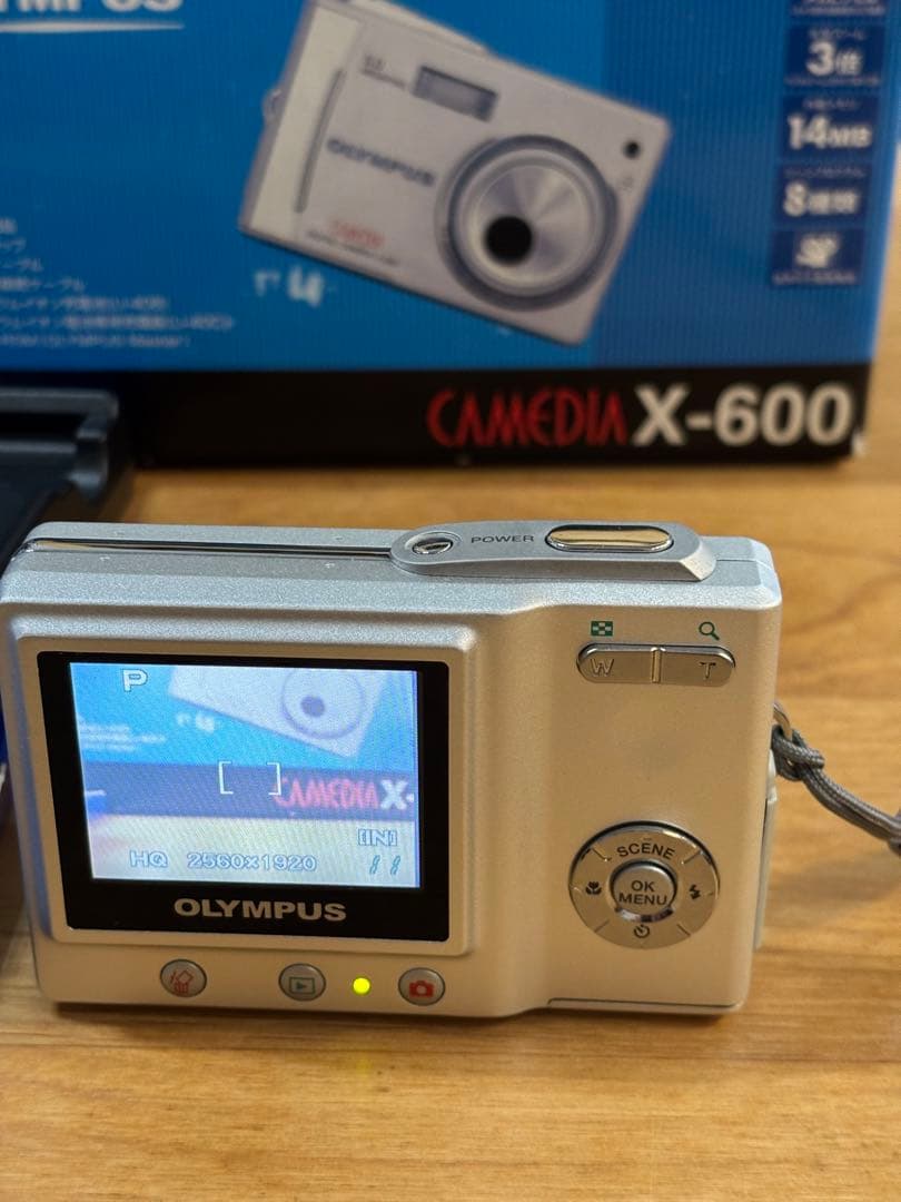 オールドデジカメ　OLYMPUS CAMEDIA X-600