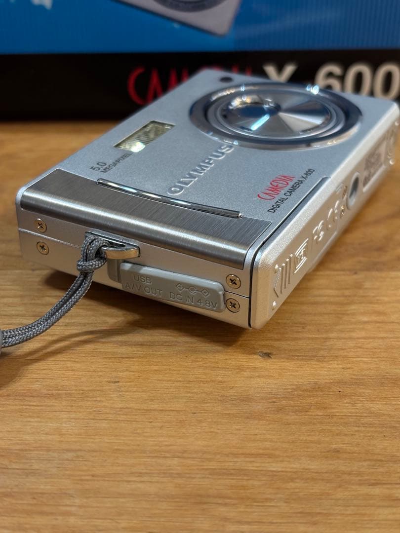 オールドデジカメ　OLYMPUS CAMEDIA X-600